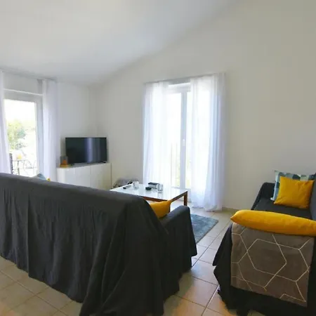 Klimatisierte In Mit Grill By Interhome Apartment
